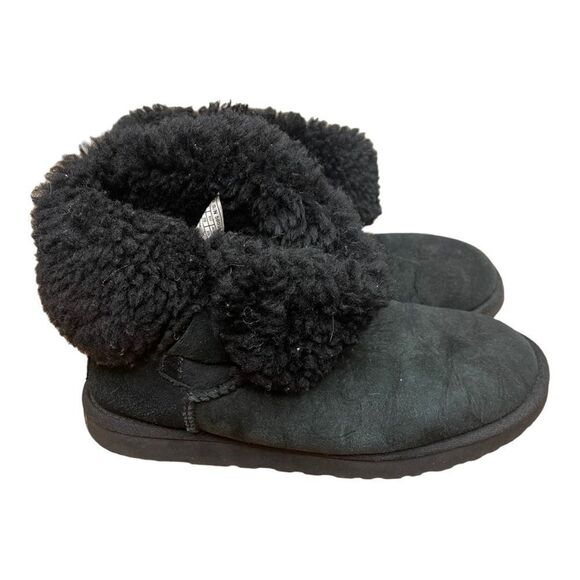 UGG Australia Women's Bailey Button II, Black Winter Boots, Size 8 Worn In - Picture 2 of 8